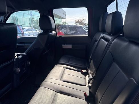 Used 2015 Ford F250 Lariat w/ Lariat Chrome Package AWD/4WD image 11
