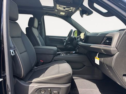 New 2026 Chevrolet Tahoe Premier w/ Sun And Tow Package AWD/4WD image 15