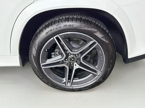 New 2026 Mercedes-Benz GLS 450 4MATIC image 35