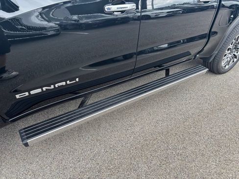 Used 2023 GMC Sierra 1500 Denali Ultimate AWD/4WD image 22