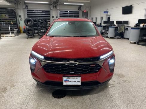 New 2026 Chevrolet Trax RS w/ Sunroof Package FWD image 2