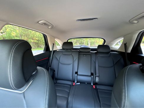 New 2026 Genesis GV70 2.5T image 6