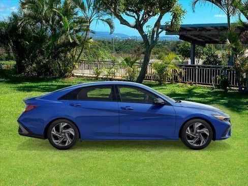 New 2025 Hyundai Elantra Sport image 7