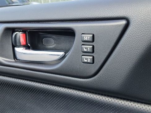 Used 2017 Subaru Legacy 2.5i Limited image 17