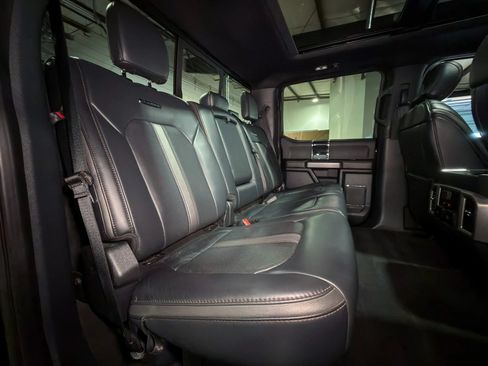 Used 2022 Ford F350 Platinum w/ FX4 Off-Road Package AWD/4WD image 17