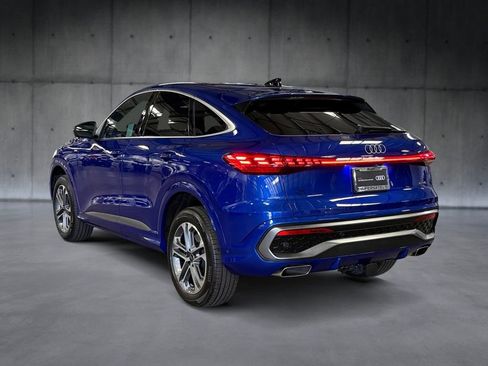Certified 2025 Audi Q5 Premium Plus w/ Premium Plus AWD/4WD image 3