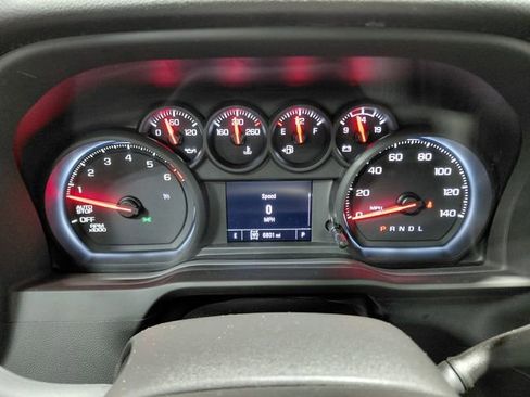 Used 2025 Chevrolet Silverado 1500 W/T w/ WT Value Package AWD/4WD image 24