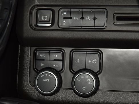 Used 2023 Chevrolet Tahoe RST image 33