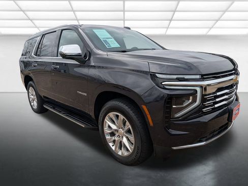 Used 2025 Chevrolet Tahoe Premier AWD/4WD image 1