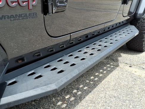 Used 2021 Jeep Wrangler Unlimited Rubicon AWD/4WD image 11
