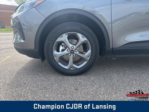 Used 2025 Ford Escape ST-Line Select AWD/4WD image 10