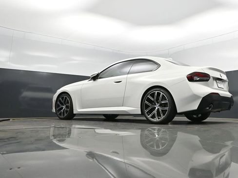 Certified 2024 BMW 230i Coupe w/ Premium Package RWD image 38