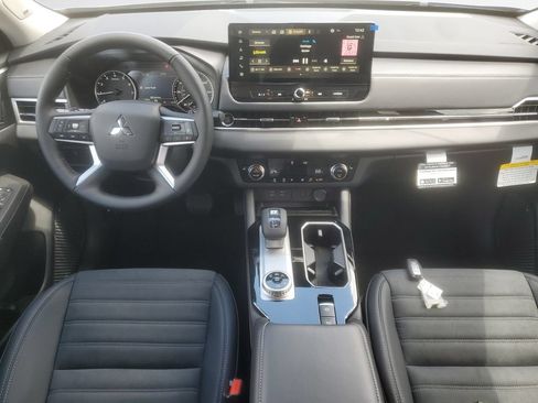 New 2026 Mitsubishi Outlander SE AWD/4WD image 22