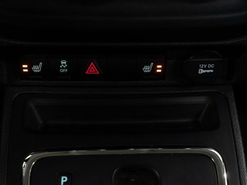 Used 2017 Jeep Patriot Sport FWD image 18