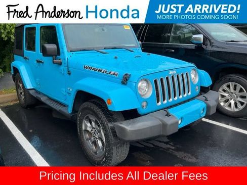 Used 2017 Jeep Wrangler Unlimited Sahara w/ Dual Top Group AWD/4WD image 1