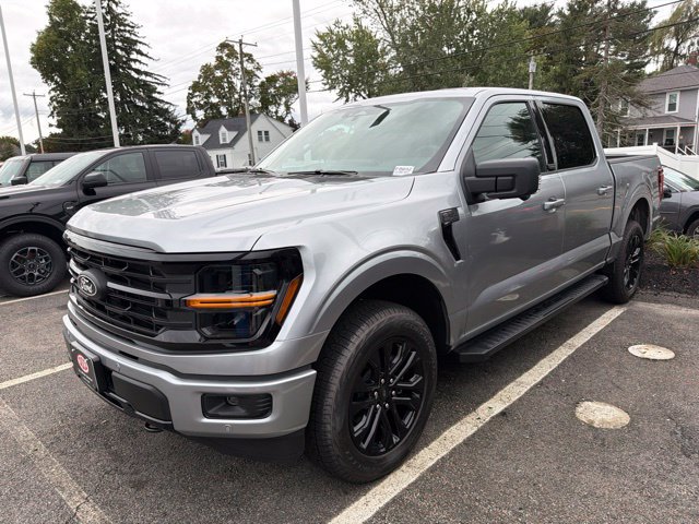 New 2026 Ford F150 XLT w/ Equipment Group 302A MID AWD/4WD image 3