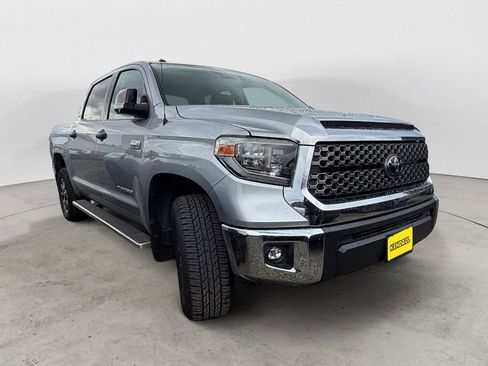 Used 2018 Toyota Tundra SR5 w/ TRD Off Road Package image 5