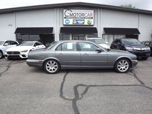 Used 2004 Jaguar XJ8 RWD image 6