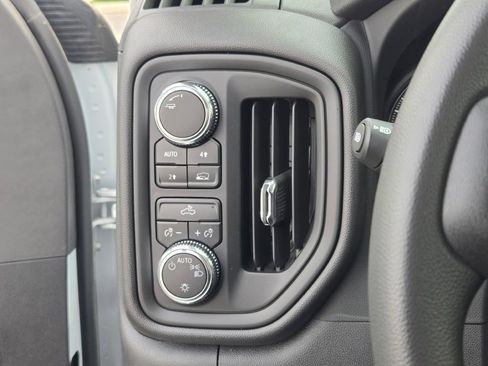 Used 2024 GMC Sierra 1500 Pro w/ Pro Value Package AWD/4WD image 36
