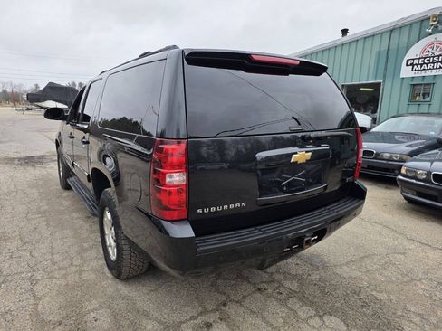 Used 2012 Chevrolet Suburban LT w/ Luxury Package AWD/4WD image 10