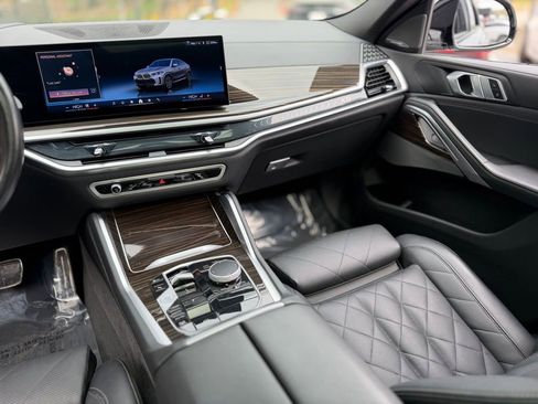 Used 2025 BMW X6 xDrive40i image 42