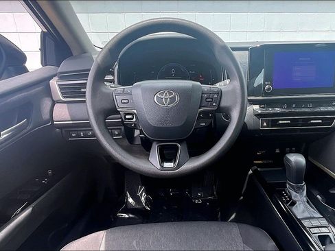 Used 2025 Toyota Camry LE FWD image 6