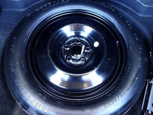 Used 2020 Jeep Cherokee Latitude Plus image 40