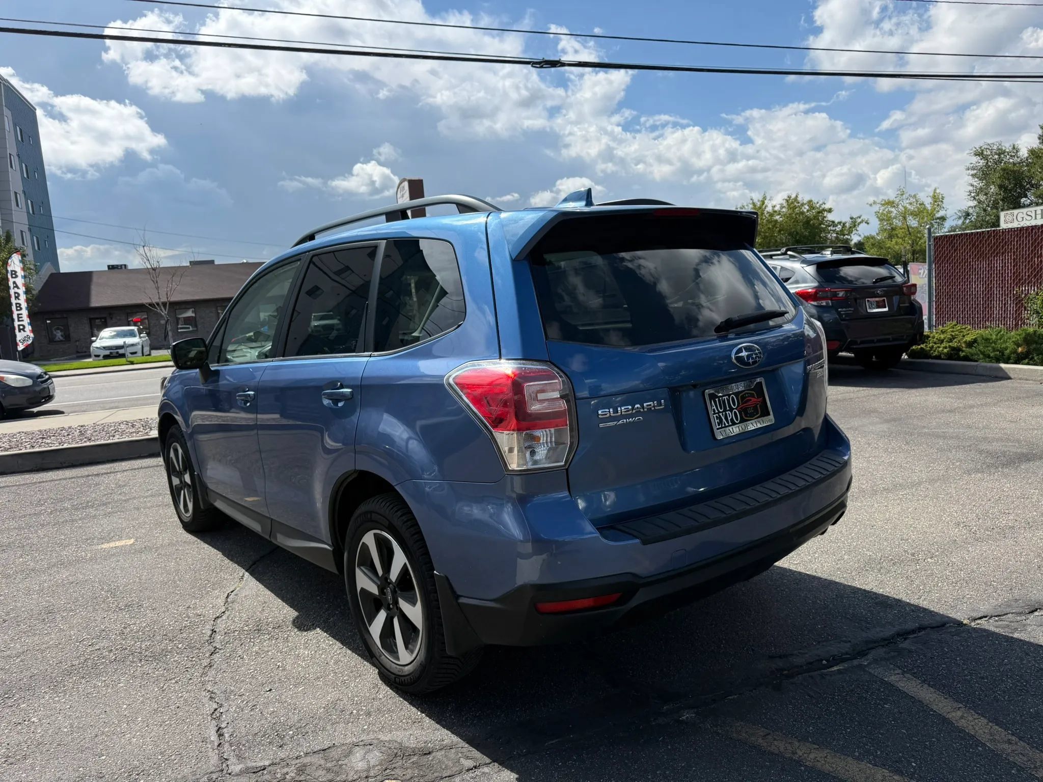 Used 2017 Subaru Forester 2.5i Limited w/ Popular Package #2 AWD/4WD image 7