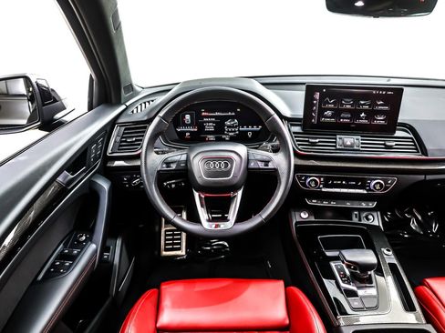 Used 2023 Audi SQ5 Premium Plus w/ Premium Plus Package image 6