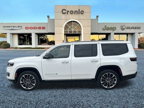 Used 2024 Jeep Wagoneer Series III w/ Premium Group I image 6