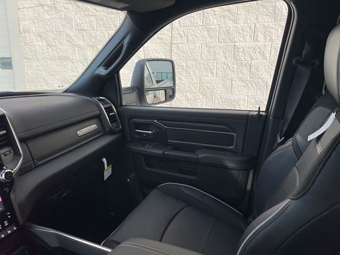 New 2026 RAM 2500 Laramie w/ Night Edition AWD/4WD image 22
