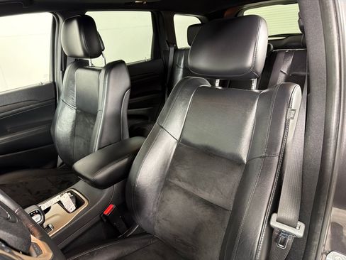 Used 2015 Jeep Grand Cherokee Altitude AWD/4WD image 11