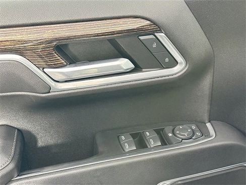 Used 2022 GMC Sierra 1500 Elevation image 24