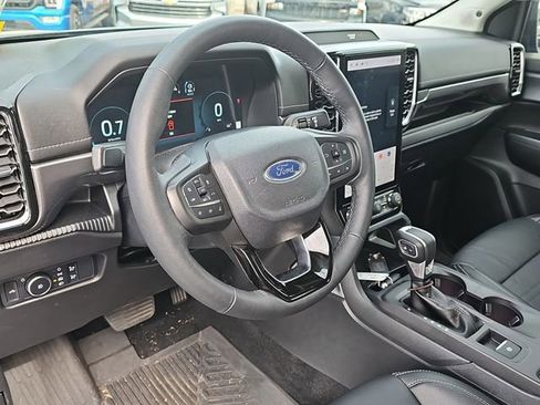 Used 2025 Ford Ranger Lariat w/ FX4 Off-Road Package image 13