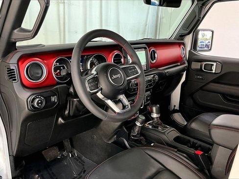 Used 2023 Jeep Gladiator Rubicon w/ Cold Weather Group image 14