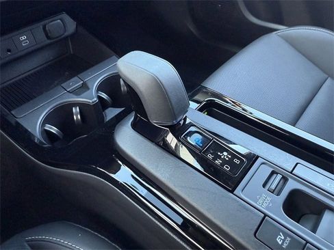 Used 2024 Toyota Prius Limited image 19