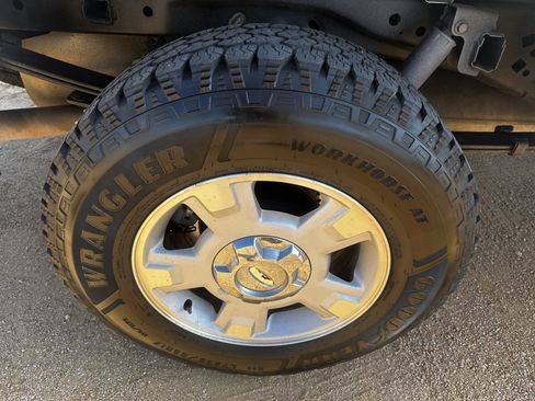 Used 2011 Ford F150 XLT w/ XLT Convenience Pkg image 11