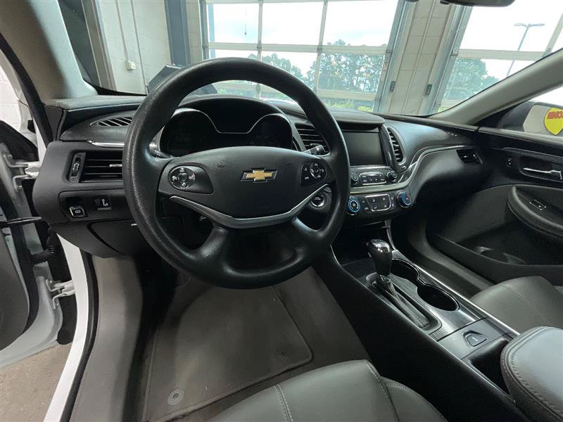 Used 2018 Chevrolet Impala LS FWD image 13