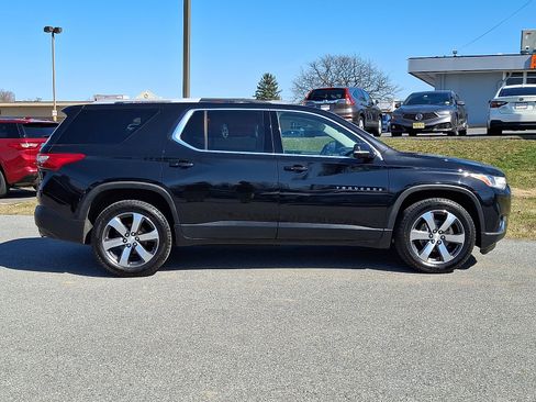 Used 2018 Chevrolet Traverse LT image 7