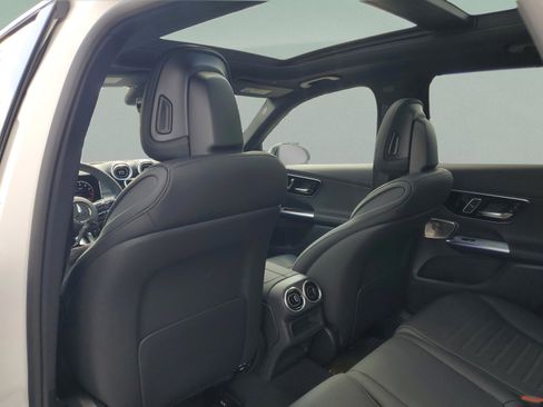 Certified 2026 Mercedes-Benz GLC 300 4MATIC image 8