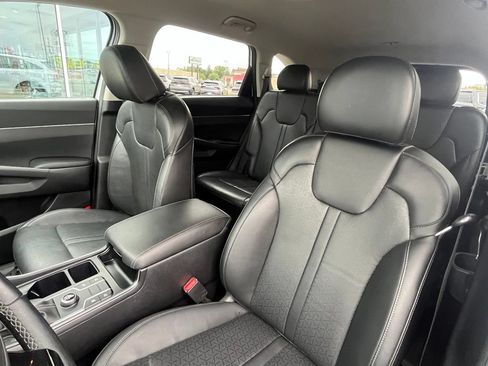 Used 2022 Kia Sorento S FWD image 22
