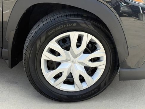 Used 2026 Toyota Corolla Cross L FWD image 2