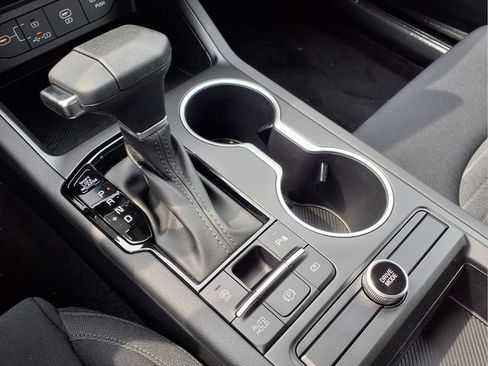 New 2026 Kia K5 LXS FWD image 6