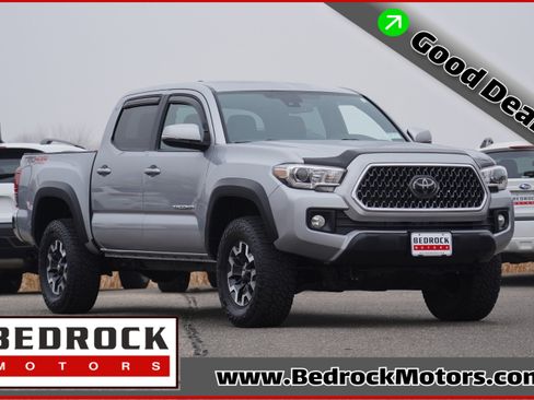 Used 2018 Toyota Tacoma TRD Off-Road image 1
