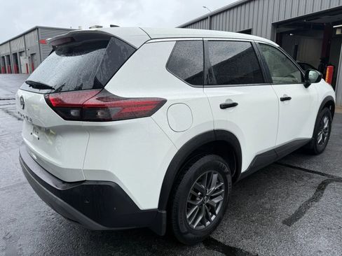 Used 2023 Nissan Rogue S FWD image 4