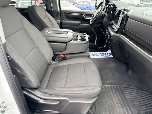 Used 2025 Chevrolet Silverado 2500 LT w/ Convenience Package AWD/4WD image 28