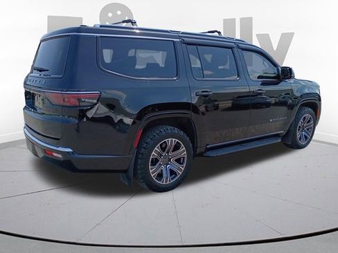 Used 2023 Jeep Wagoneer 4WD w/ Premium Group I image 5