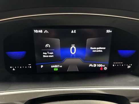 Used 2022 Volkswagen Tiguan SE R-Line image 16