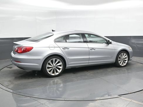 Used 2010 Volkswagen CC Luxury FWD image 2