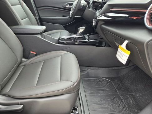 New 2026 Chevrolet Trax RS w/ Driver Confidence Package FWD image 10
